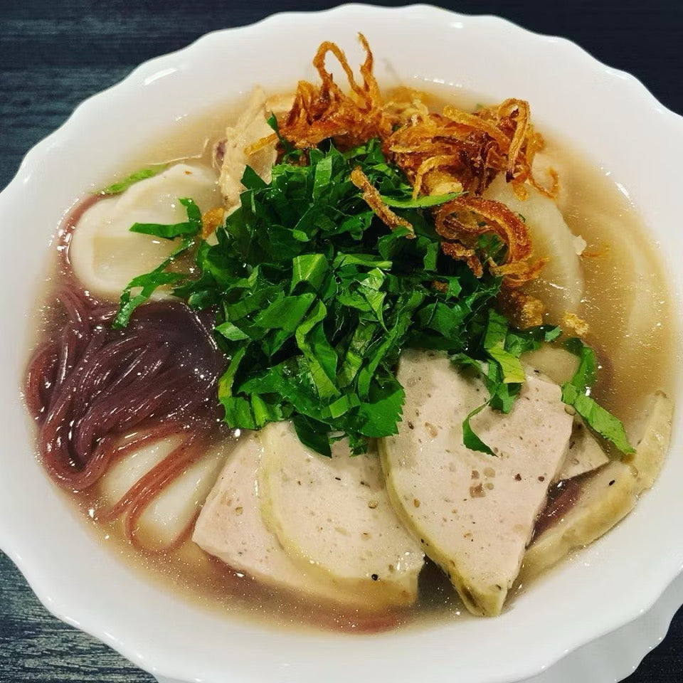 ก๋วยจั๊บญวนเพื่อสุขภาพ สูตรไม่มีผงชูรส เส้นไรซ์เบอรี่  120 แคล ต่อซอง
